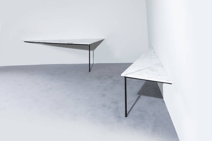 PRODUZIONE ITALIANA - Due consoles/etageres