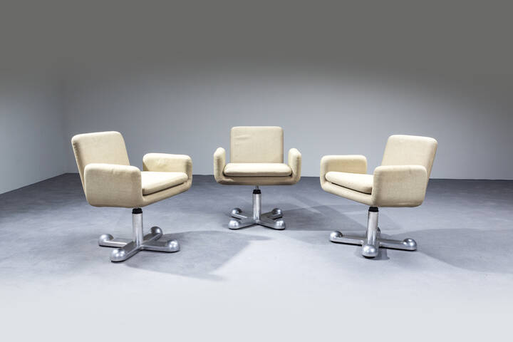 MIRANDA SANTIAGO PERRY KING - Tre poltrone