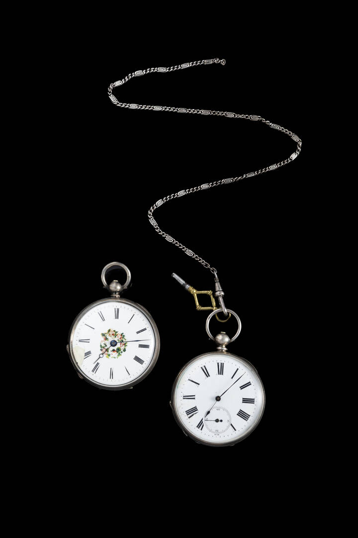 VACHERON - Lotto di due orologi da tasca, antecedenti al 1819.