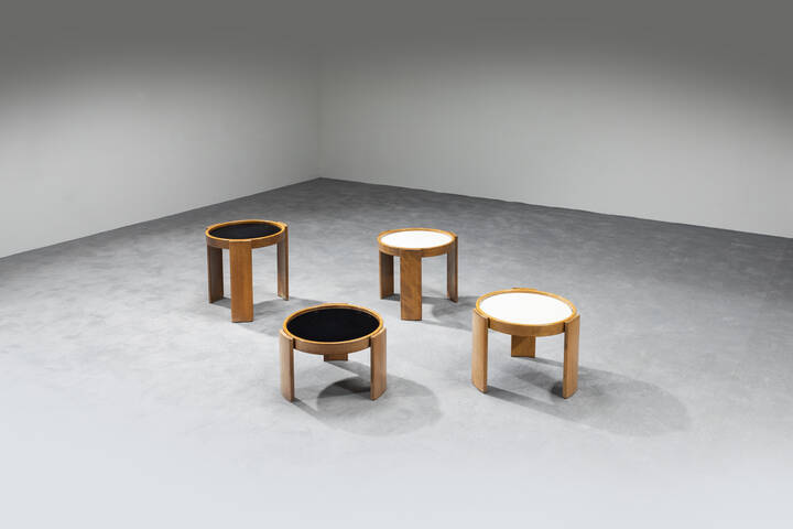 GIANFRANCO FRATTINI - Quattro tavolini impilabili mod. 780