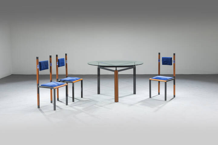 PIRAS FLAVIO - Lotto composto da tavolo con  tre sedie 