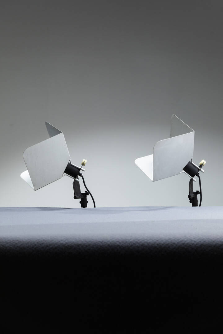 JOE COLOMBO - Coppia appliques/tavolo mod. Triedro