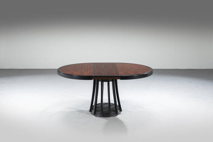 ANGELO MANGIAROTTI - Tavolo estendibile 