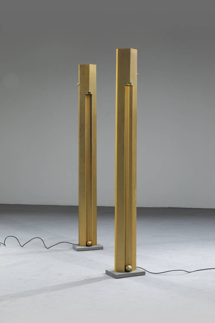 KAZUHIDE TAKAHAMA - Coppia di lampade da terra mod. Totem<br>