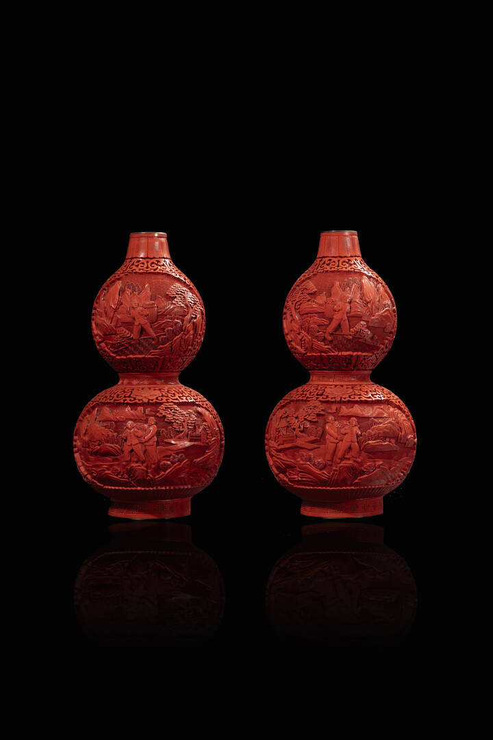 COPPIA DI VASI  - Coppia di vasi in lacca a forma di zucca