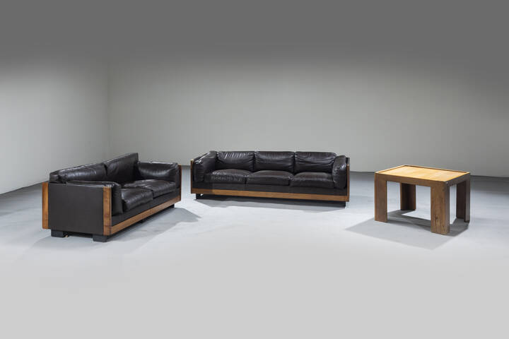 AFRA E TOBIA SCARPA - Coppia di divani mod. 920