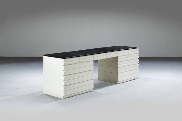 VICO MAGISTRETTI - Cassettiera