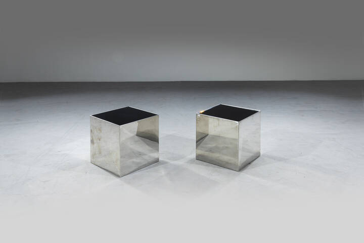 PRODUZIONE ITALIANA - Coppia di tavolini 