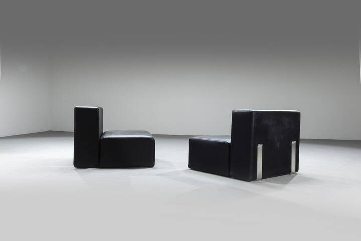 KAZUHIDE TAKAHAMA - Coppia di poltrone della serie Suzanne