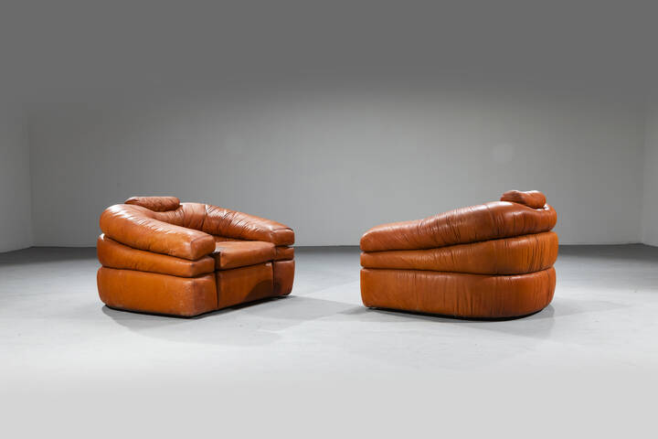 DE PAS, D'URBINO, LOMAZZI - Coppia di poltrone mod. Straccio