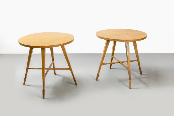 PRODUZIONE ITALIANA - Coppia di tavolini 