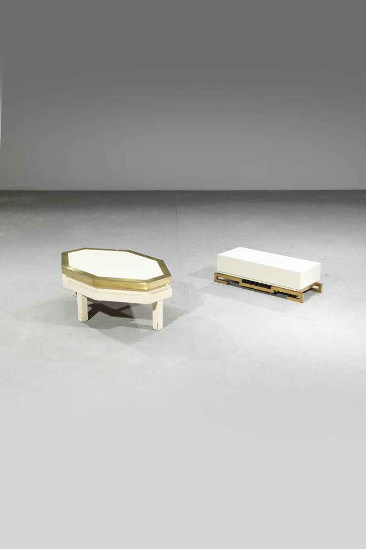 PRODUZIONE ITALIANA - Tavolino e sgabello