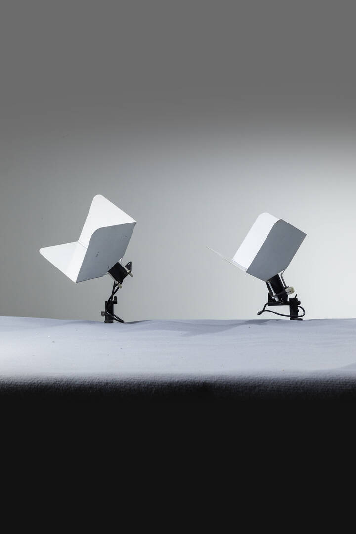 JOE COLOMBO - Coppia di lampade da tavolo  mod. Triedro