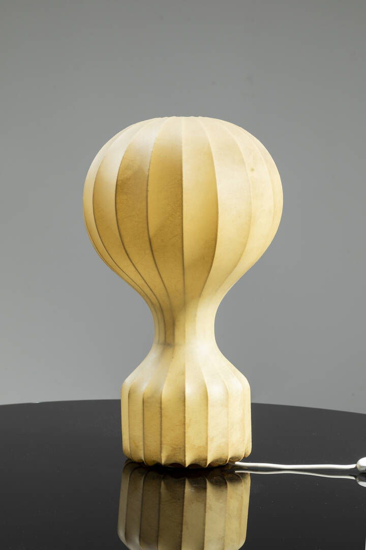 ACHILLE E PIER GIACOMO CASTIGLIONI - Lampada da tavolo mod. Gatto