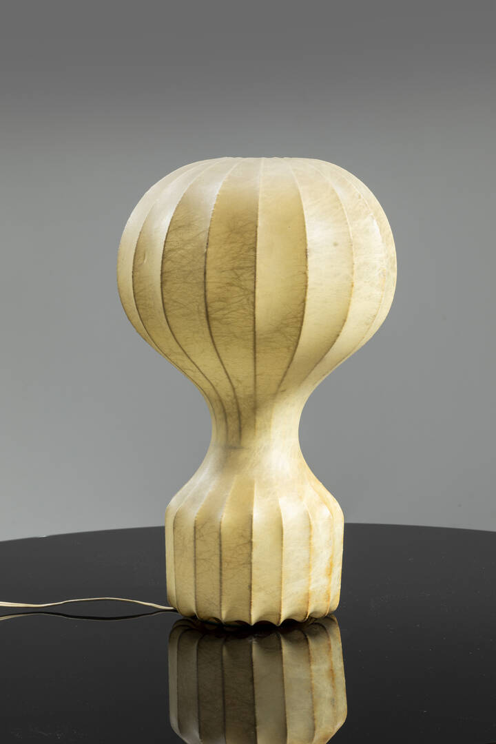 ACHILLE E PIER GIACOMO CASTIGLIONI - Lampada da tavolo mod. Gatto