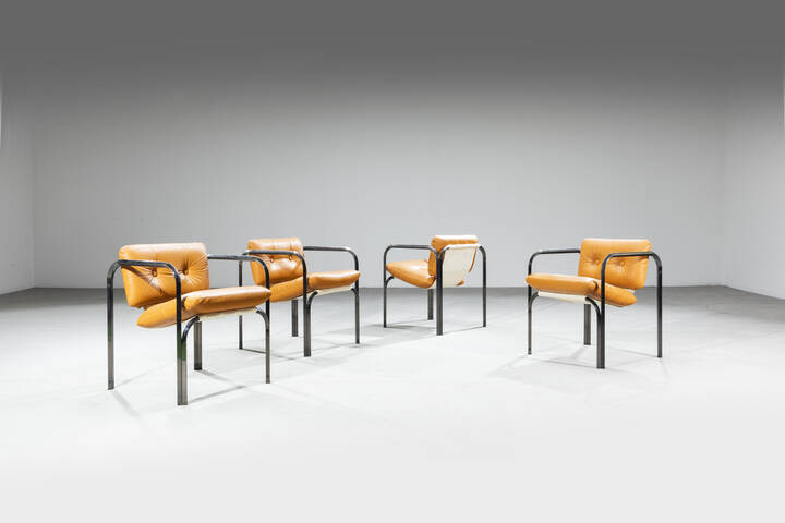 PRODUZIONE ITALIANA - Quattro sedie