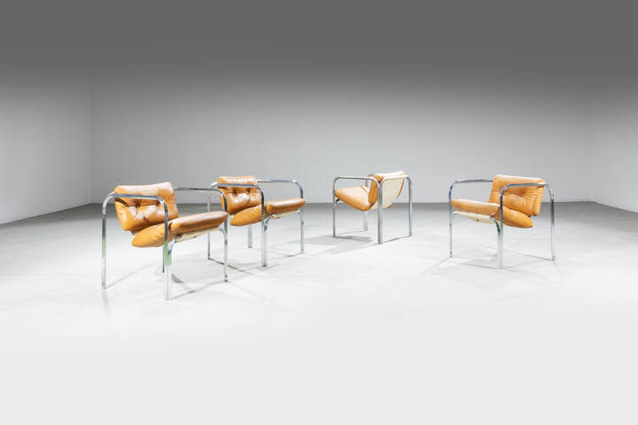 PRODUZIONE ITALIANA - Quattro sedie