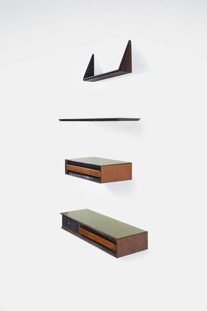 VITTORIO DASSI - Set composto da due mobili sospensi con relative mensole