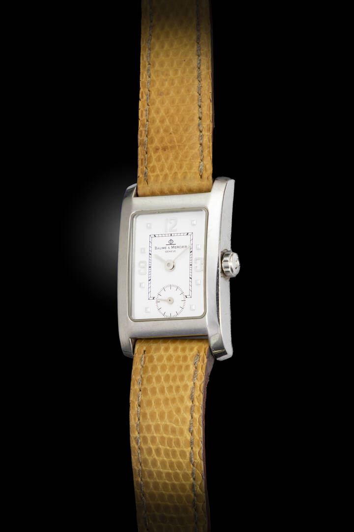 BAUME & MERCIER - Mod. “Tank”, anni 2000