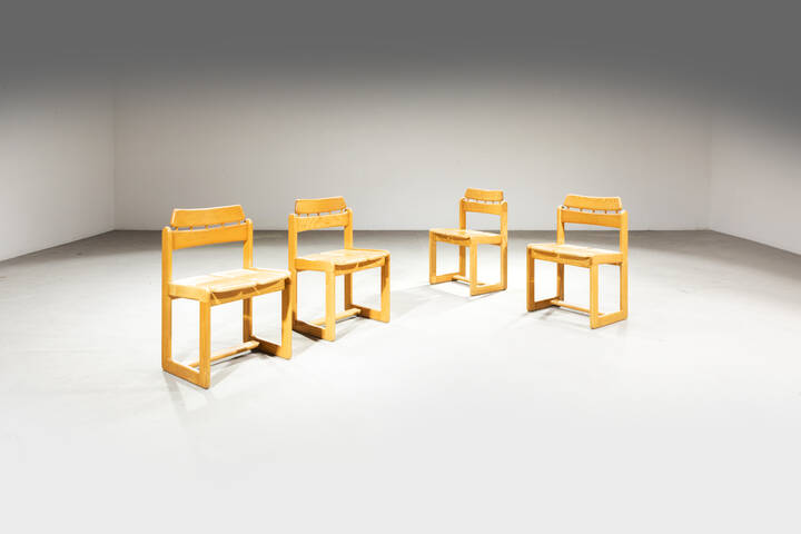 ILMARI TAPIOVAARA - Quattro sedie 