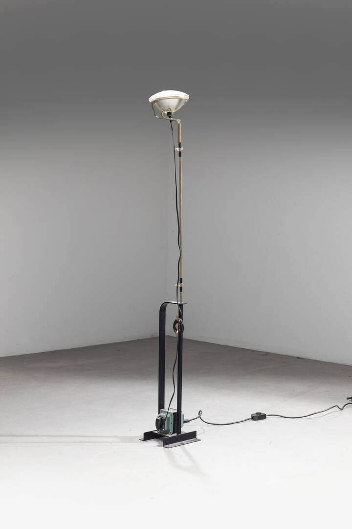 ACHILLE E PIER GIACOMO CASTIGLIONI - Lampada da terra mod. Toio