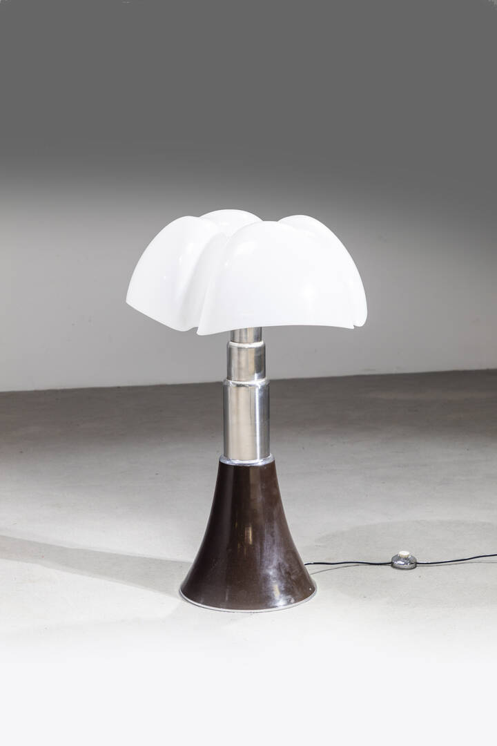 GAE AULENTI - Lampada mod. Pipistrello