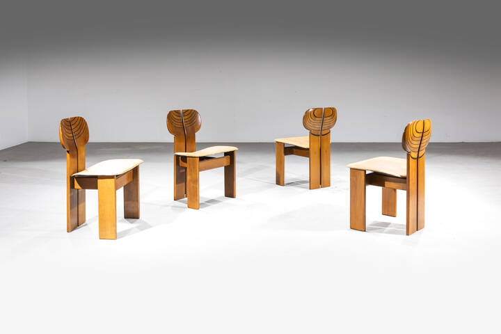 AFRA E TOBIA SCARPA - Quattro sedie mod. Africa della serie Artona
