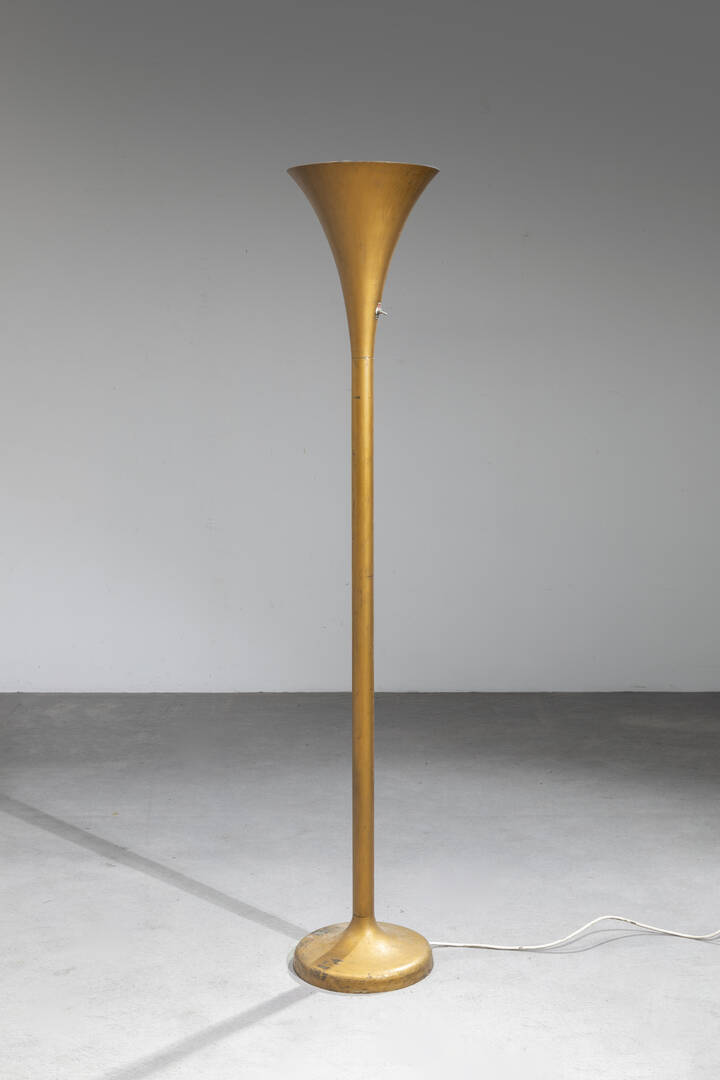 LUMINATOR - Lampada da terra 