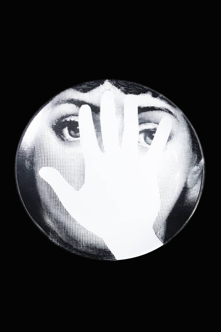 PIERO FORNASETTI - Piatto mod. Tema e variazioni
