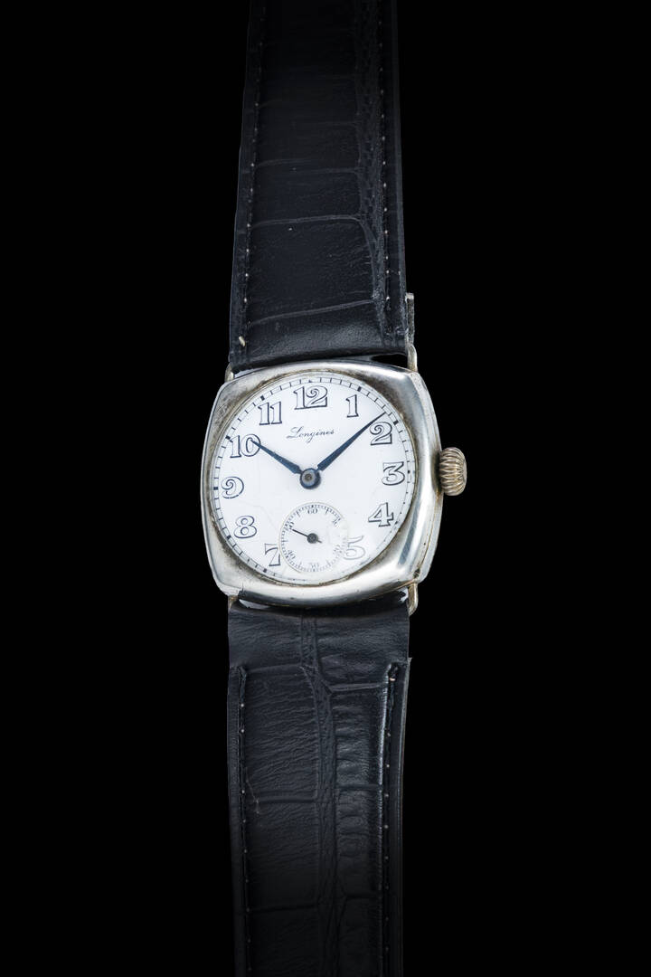 LONGINES - Mod. “Cuscino”, anni '20