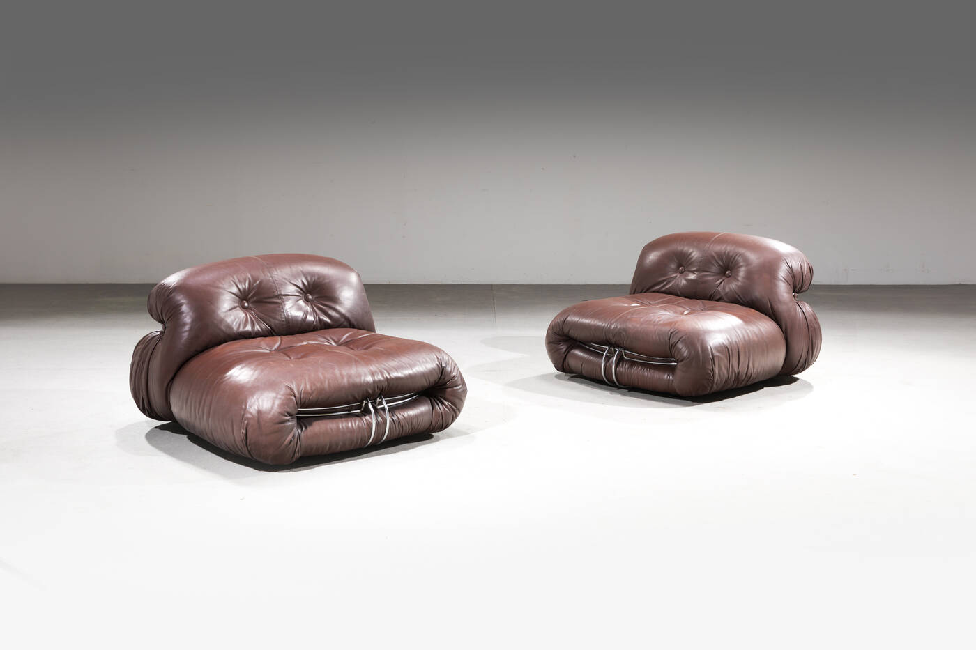 AFRA E TOBIA SCARPA - Coppia di poltrone mod. Soriana