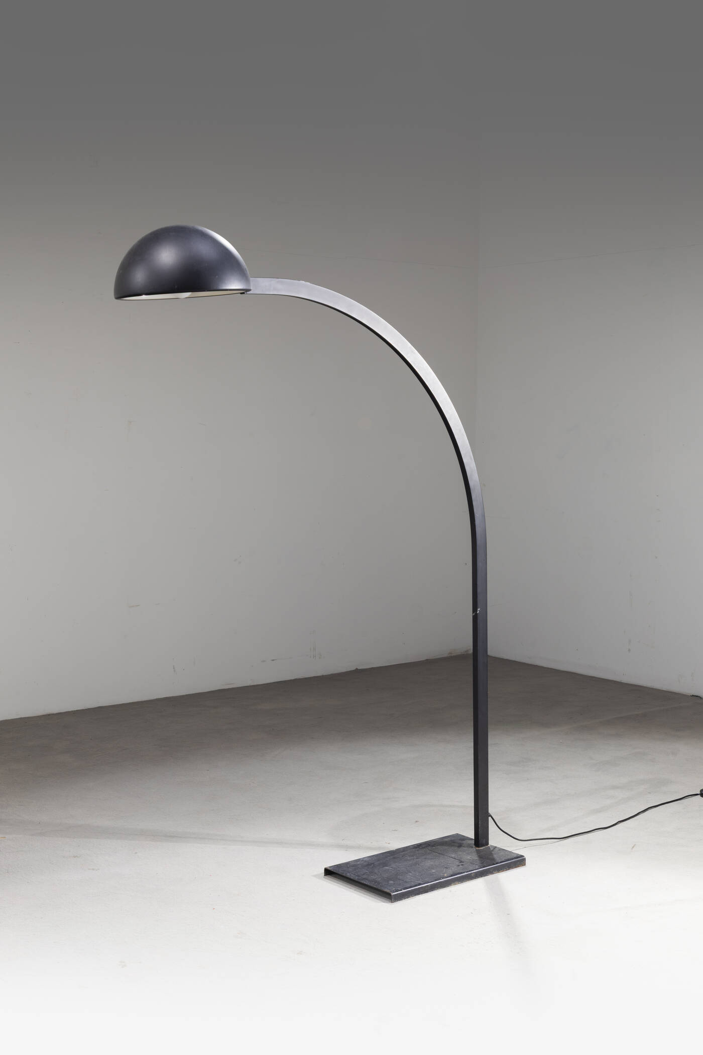 ELIO MARTINELLI , attribuito - Lampada da terra<br>