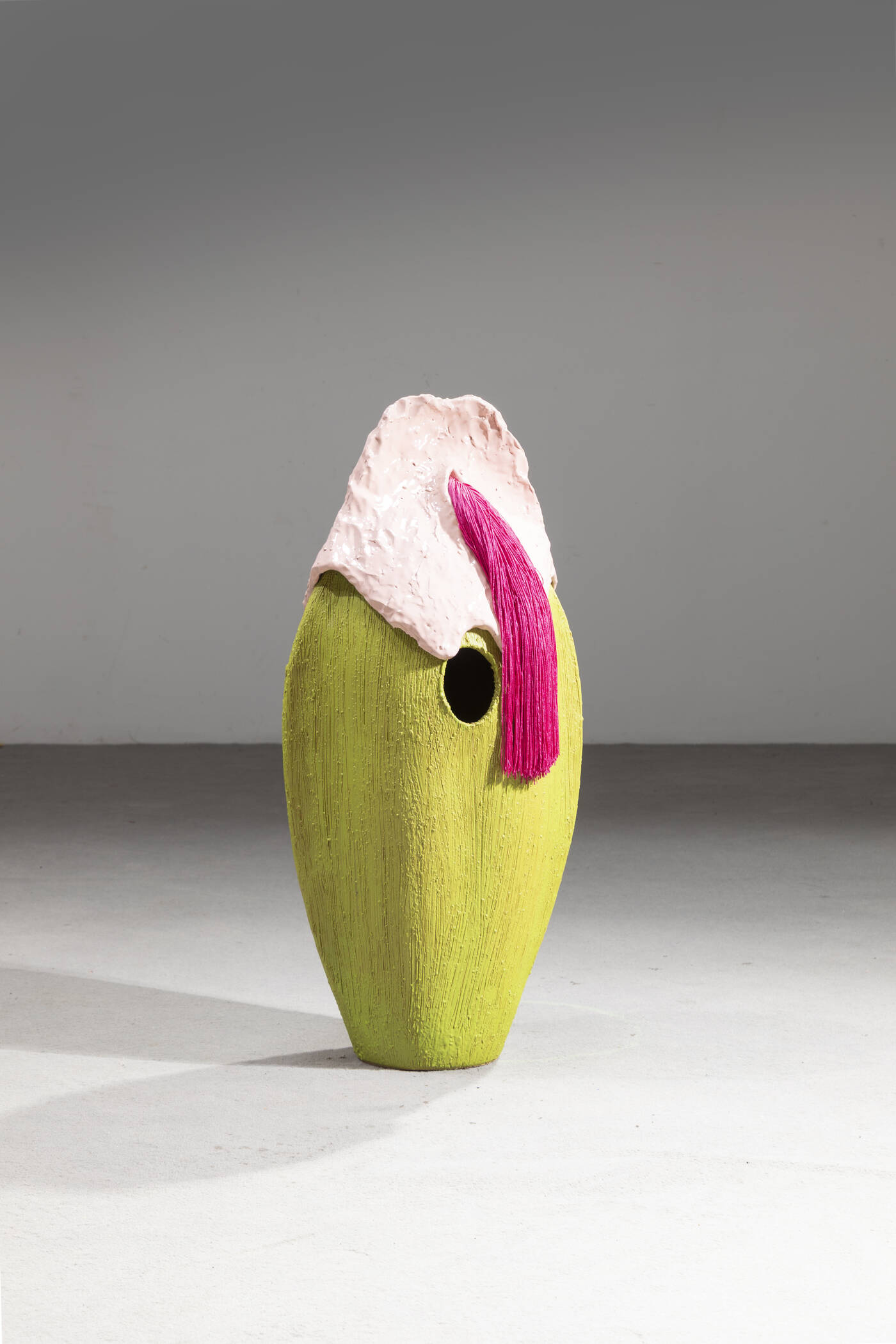SARA RICCIARDI - Vaso mod. Seme scudo verticale