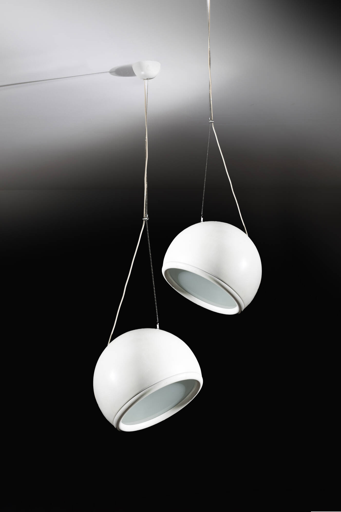 STUDIO TETRARCH - Coppia di lampade a sospensione mod. Pallade