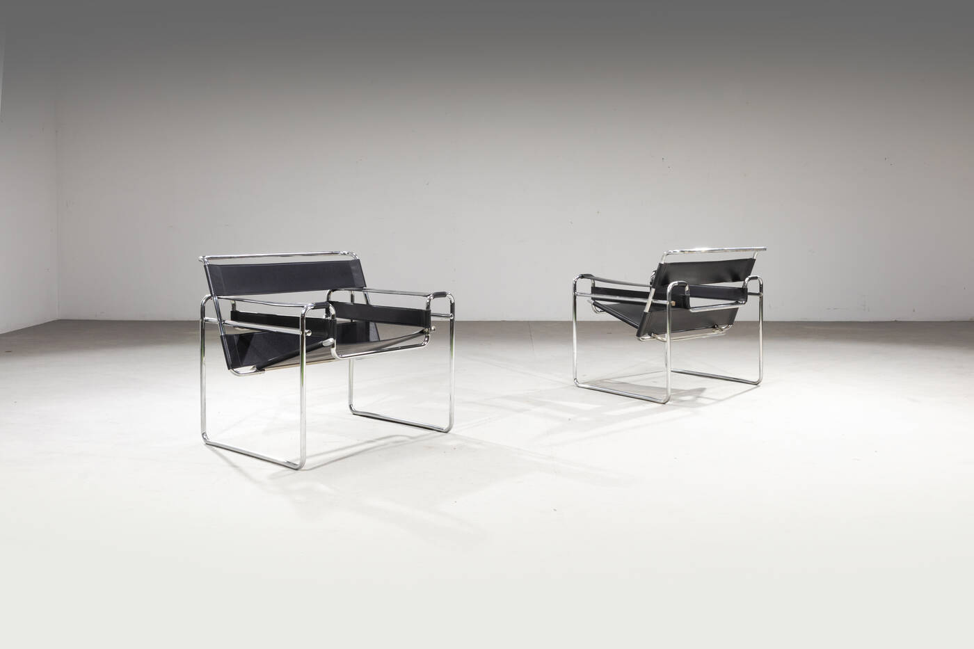 MARCEL BREUER - Coppia di poltrone mod. Wassily
