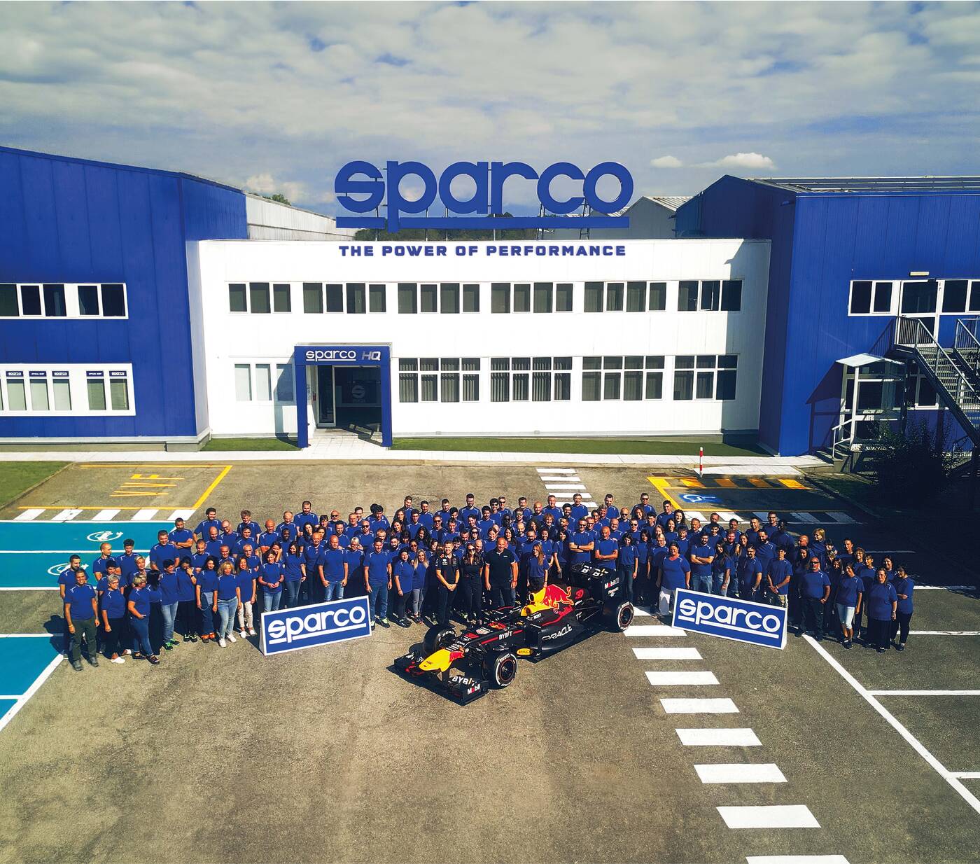 SPARCO SPA - 'Sparco: come nasce la stoffa dei campioni'