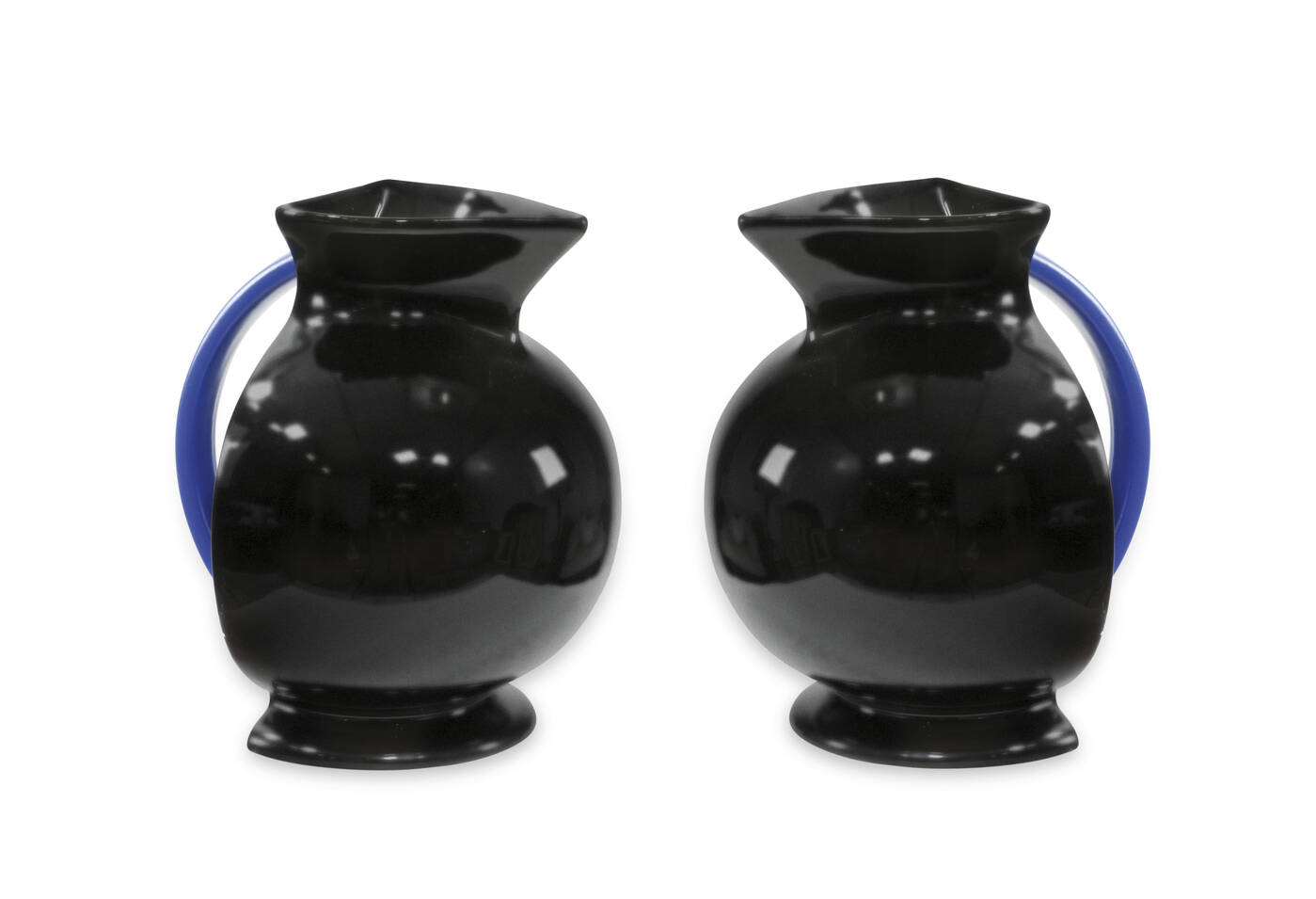 MARCO ZANINI - Sophia<br>Coppia di brocche in ceramica.