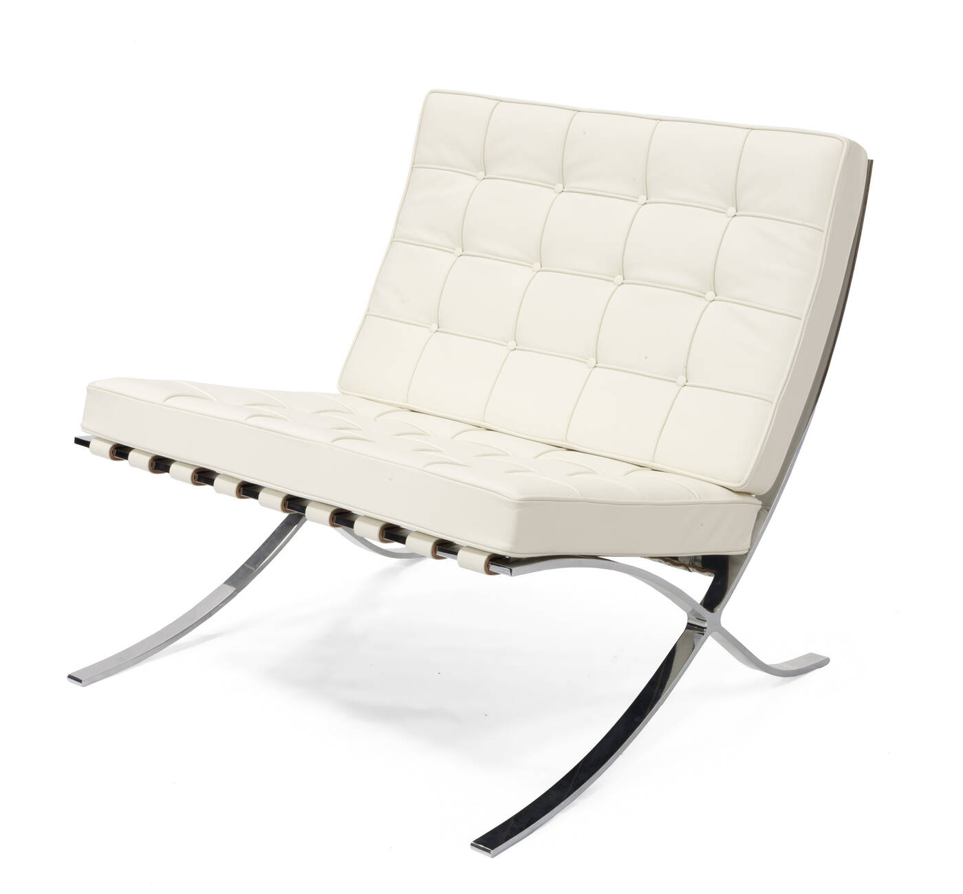 LUDWIG MIES VAN DER ROHE - MR 90 Barcelona<br>Poltrona con struttura d'acciaio e cuscini trapuntati in pelle sostenuti da elementi elastici.