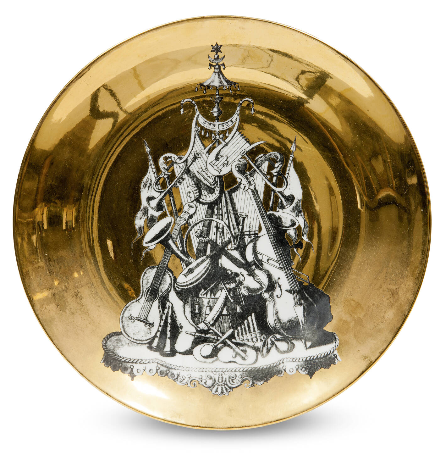 PIERO FORNASETTI - Serie Panoplie<br>Piatto in ceramica serigrafata su fondo oro, es. 6/11