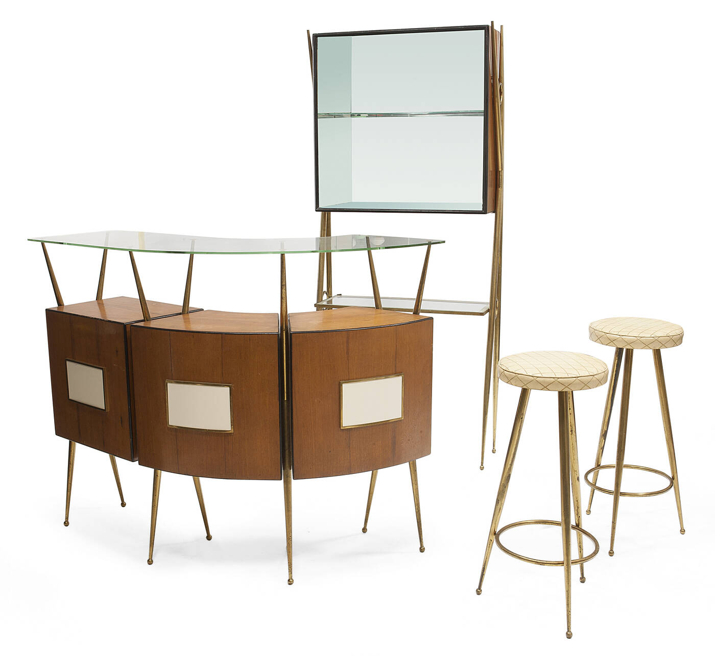 I PALAZZI DELL'ARTE CANTU' - Angolo bar composto da bancone, mobile a ripiani con antina e due sgabelli. Struttura in legno laccato, ottone lucido e vetro molato.