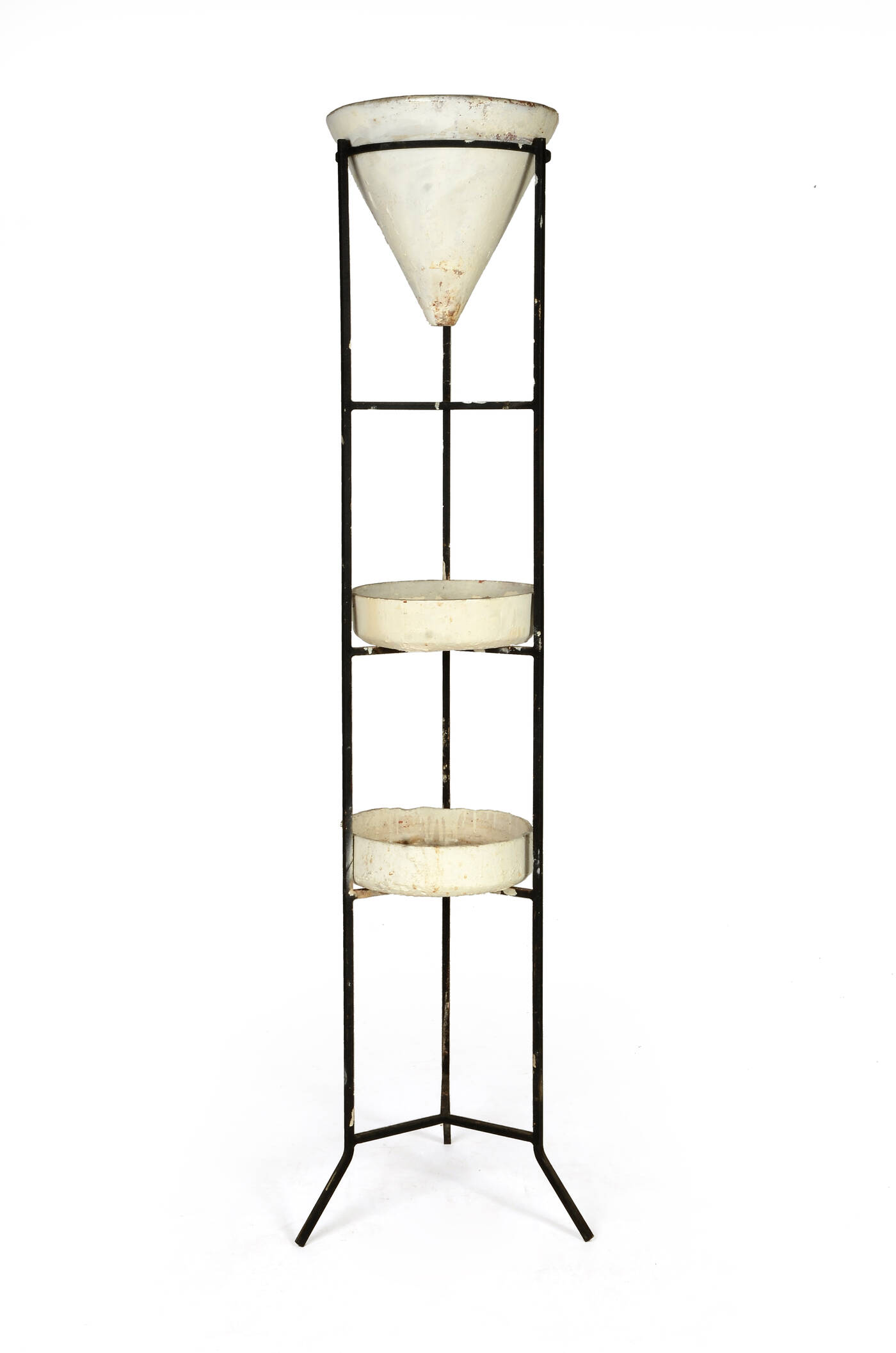 CAMPO & GRAFFI - Fioriera in metallo con vasi in terracotta smaltata.