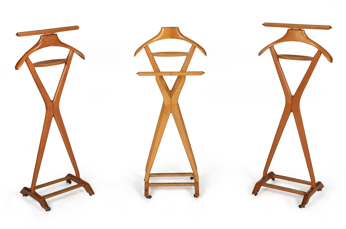 FRATELLI REGUITTI - Tre servomuto  in legno di faggio tinto e ottone