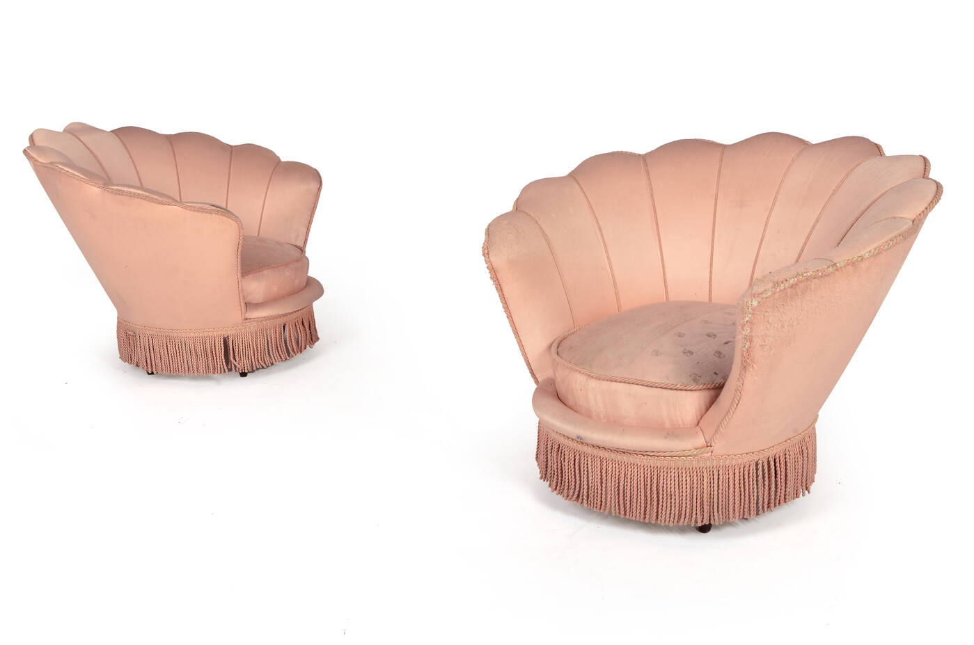 PRODUZIONE ITALIANA - Coppia di poltrone con imbottitura rivestita in 