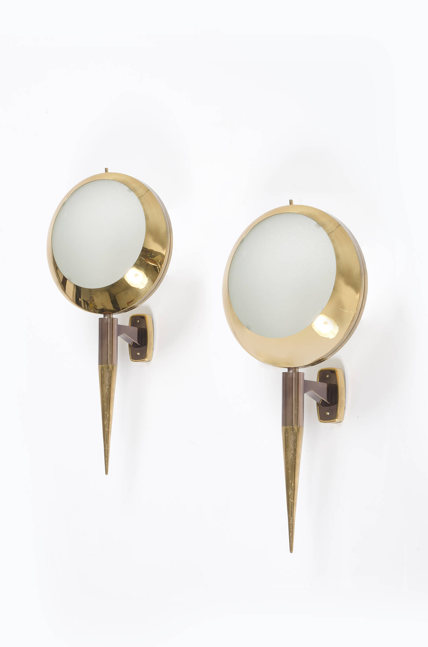 STILNOVO - Due lampade a muro mod 2128 