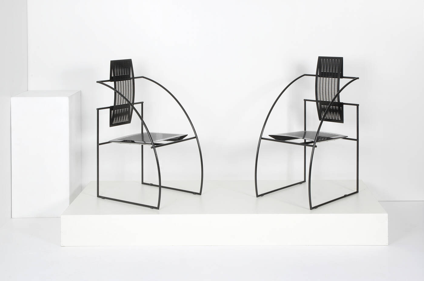 MARIO BOTTA - Coppia di sedie mod. Quinta