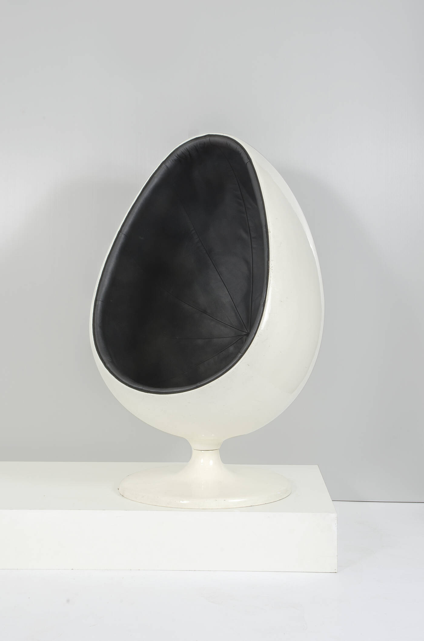 HENRIK THOR LARSSON - Ovalia