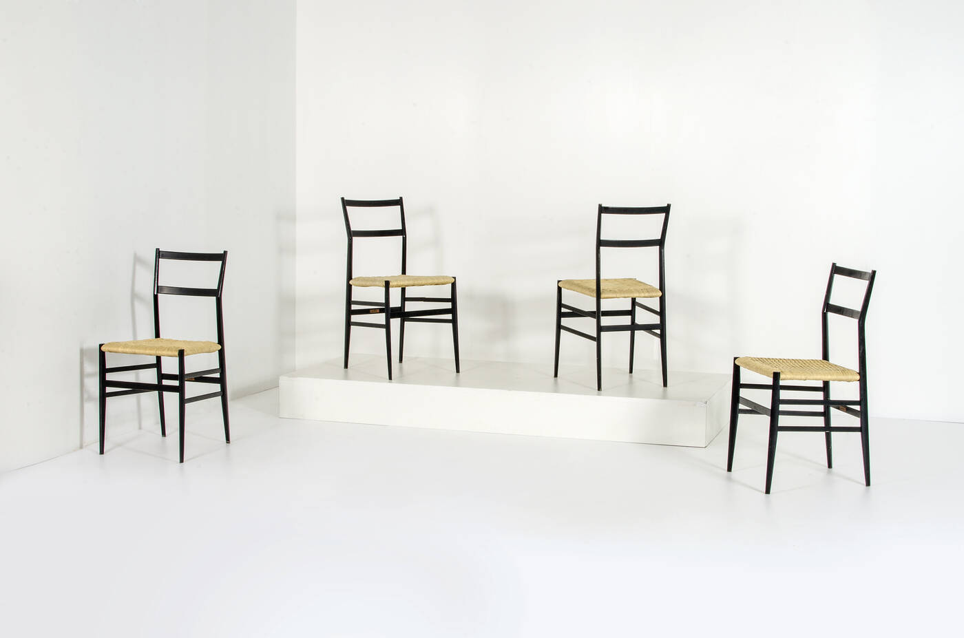 GIO PONTI - Quattro sedie mod. Superleggera