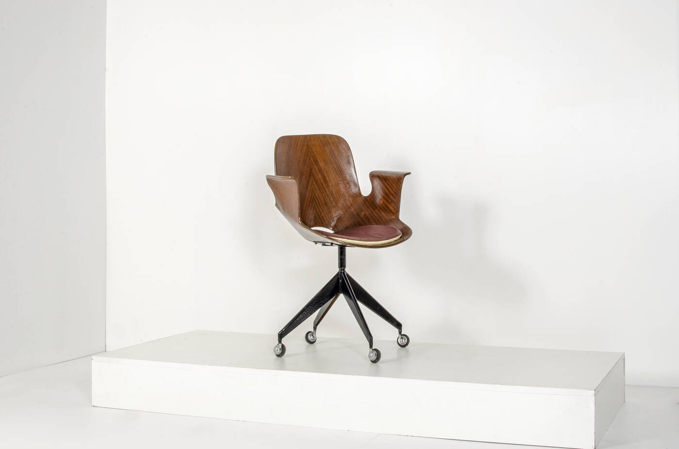 VITTORIO NOBILI - Poltroncina mod. Medea