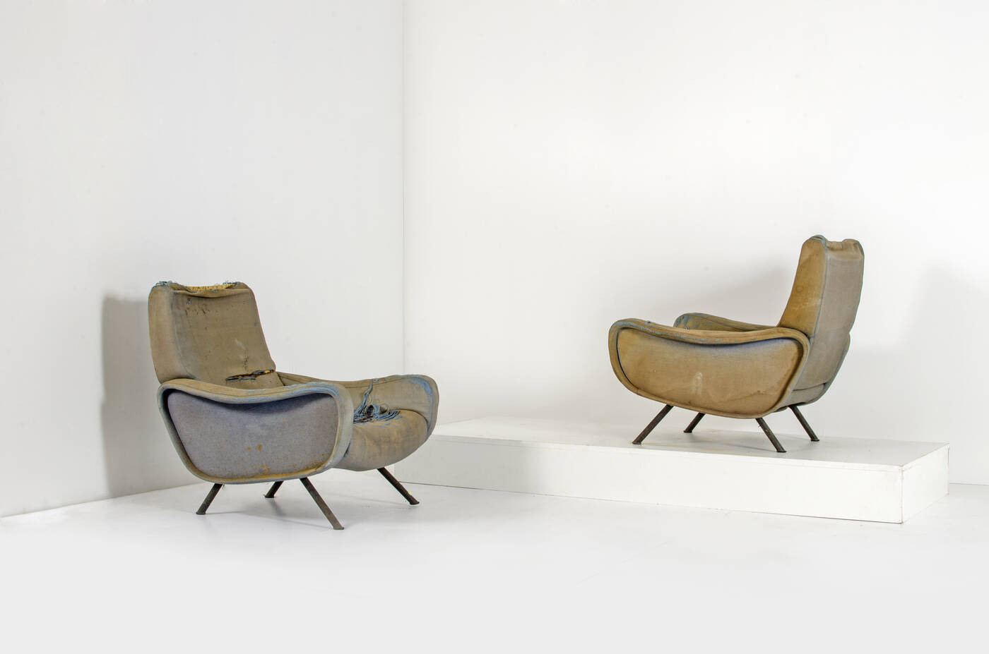 MARCO ZANUSO - Coppia di poltrone mod. Lady