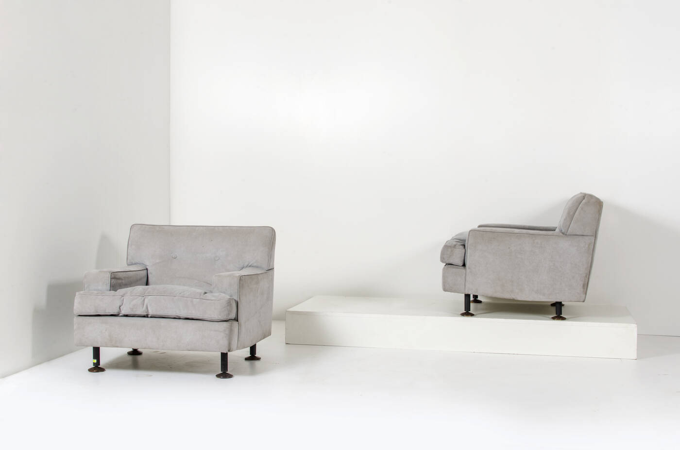 MARCO ZANUSO - Coppia di poltrone mod. Square 